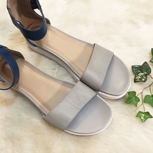 Logo Lori Goldstein Olivia Sandal 10M